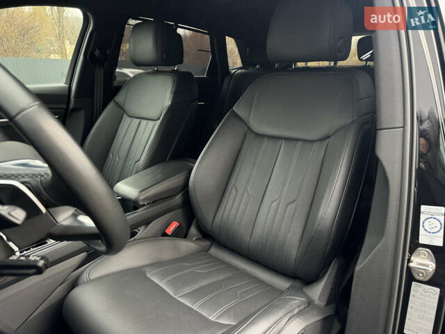 Черный Ауди E-Tron, объемом двигателя 0 л и пробегом 100 тыс. км за 38500 $, фото 7 на Automoto.ua