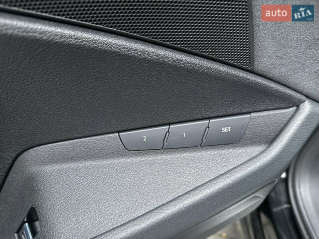 Черный Ауди E-Tron, объемом двигателя 0 л и пробегом 95 тыс. км за 38500 $, фото 20 на Automoto.ua