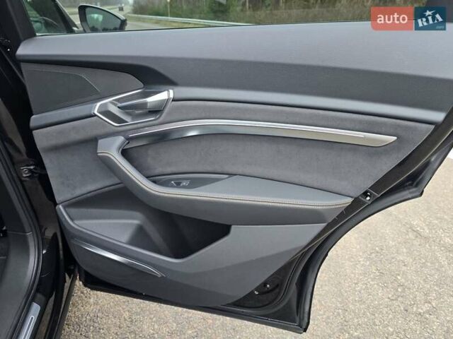 Черный Ауди E-Tron, объемом двигателя 0 л и пробегом 43 тыс. км за 45999 $, фото 68 на Automoto.ua