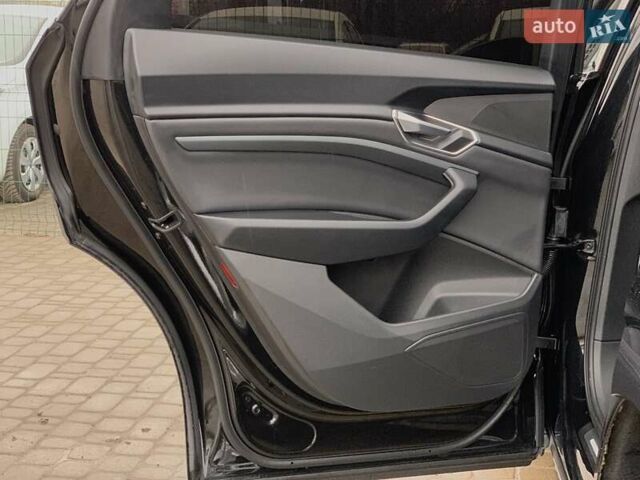 Черный Ауди E-Tron, объемом двигателя 0 л и пробегом 64 тыс. км за 35955 $, фото 30 на Automoto.ua