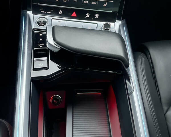 Черный Ауди E-Tron, объемом двигателя 0 л и пробегом 89 тыс. км за 39900 $, фото 51 на Automoto.ua