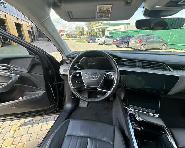 Черный Ауди E-Tron, объемом двигателя 0 л и пробегом 45 тыс. км за 30800 $, фото 10 на Automoto.ua