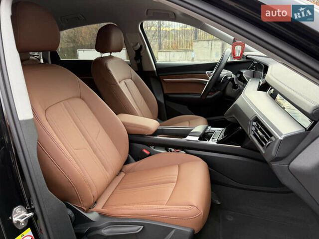 Черный Ауди E-Tron, объемом двигателя 0 л и пробегом 79 тыс. км за 29999 $, фото 21 на Automoto.ua