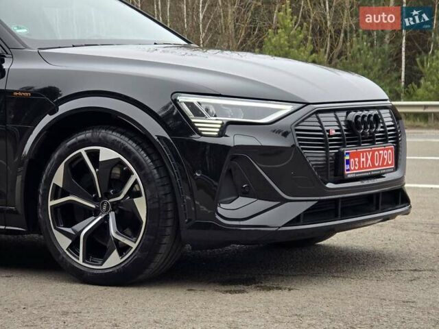 Чорний Ауді E-Tron, об'ємом двигуна 0 л та пробігом 61 тис. км за 47777 $, фото 24 на Automoto.ua