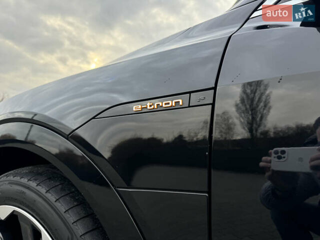 Черный Ауди E-Tron, объемом двигателя 0 л и пробегом 100 тыс. км за 38500 $, фото 15 на Automoto.ua