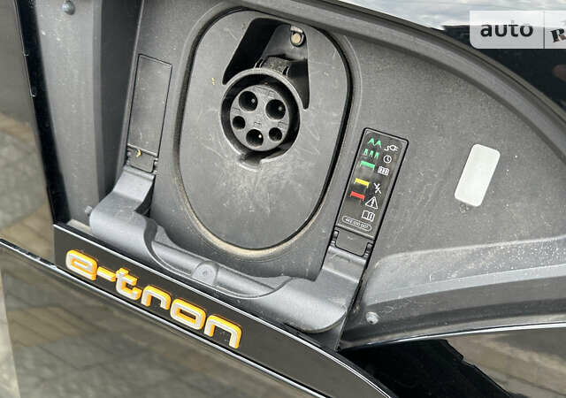 Черный Ауди E-Tron, объемом двигателя 0 л и пробегом 53 тыс. км за 42000 $, фото 9 на Automoto.ua
