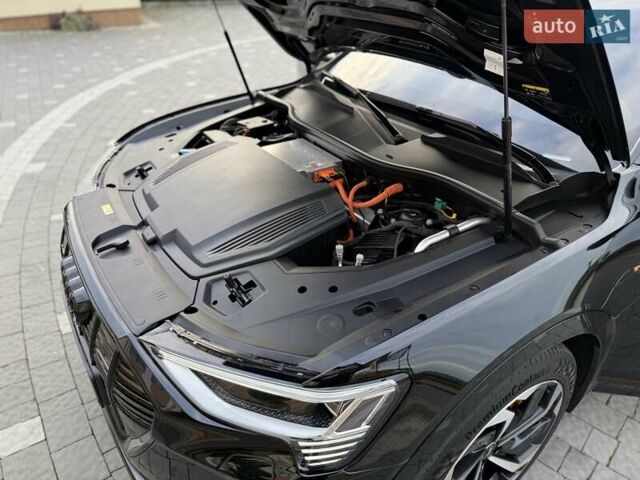 Черный Ауди E-Tron, объемом двигателя 0 л и пробегом 150 тыс. км за 31950 $, фото 87 на Automoto.ua