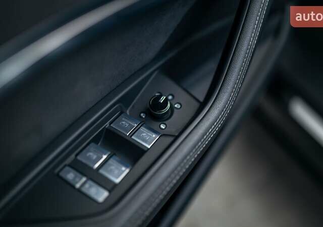 Черный Ауди E-Tron, объемом двигателя 0 л и пробегом 25 тыс. км за 55000 $, фото 46 на Automoto.ua