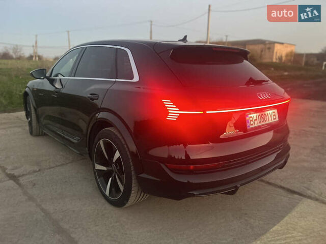 Чорний Ауді E-Tron, об'ємом двигуна 0 л та пробігом 57 тис. км за 41500 $, фото 54 на Automoto.ua