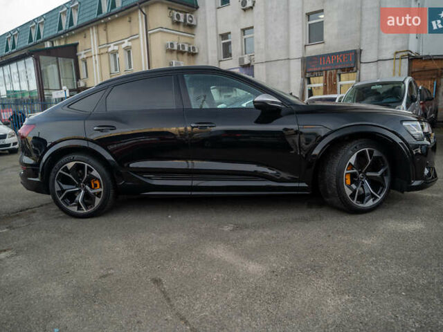 Чорний Ауді E-Tron, об'ємом двигуна 0 л та пробігом 54 тис. км за 45900 $, фото 3 на Automoto.ua