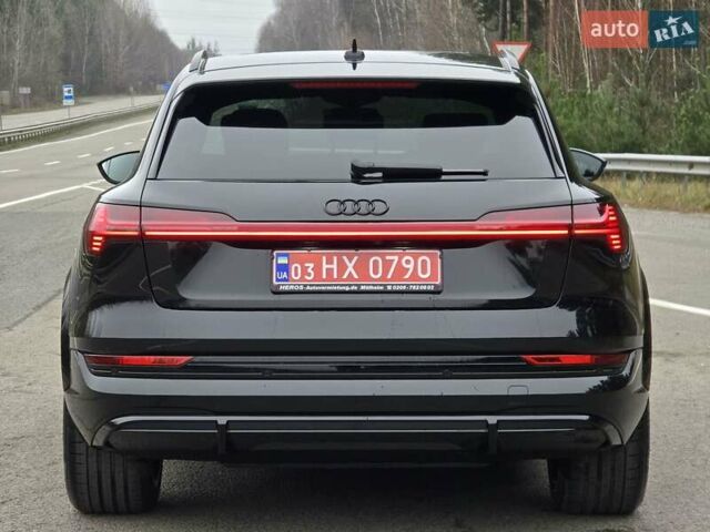 Чорний Ауді E-Tron, об'ємом двигуна 0 л та пробігом 61 тис. км за 47777 $, фото 7 на Automoto.ua
