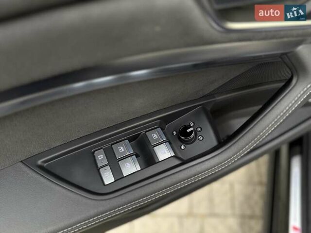 Черный Ауди E-Tron, объемом двигателя 0 л и пробегом 150 тыс. км за 31950 $, фото 47 на Automoto.ua