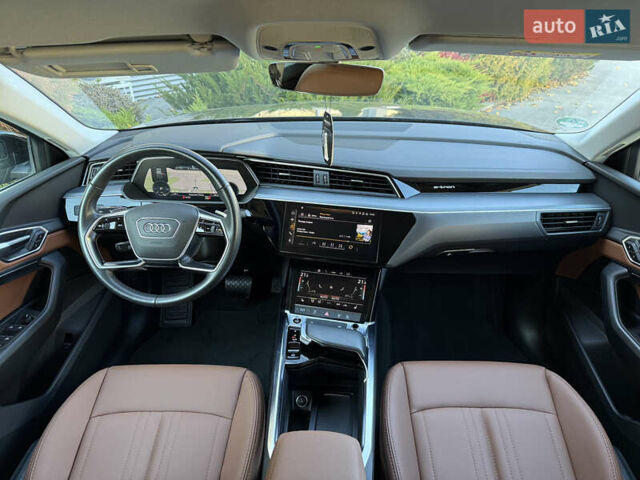 Черный Ауди E-Tron, объемом двигателя 0 л и пробегом 79 тыс. км за 29999 $, фото 68 на Automoto.ua