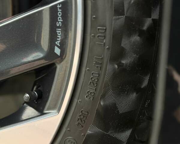 Черный Ауди E-Tron, объемом двигателя 0 л и пробегом 150 тыс. км за 31950 $, фото 103 на Automoto.ua