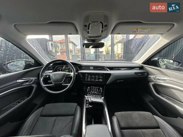 Черный Ауди E-Tron, объемом двигателя 0 л и пробегом 41 тыс. км за 38800 $, фото 18 на Automoto.ua