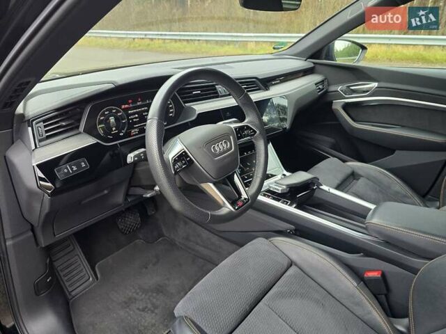 Черный Ауди E-Tron, объемом двигателя 0 л и пробегом 43 тыс. км за 45999 $, фото 52 на Automoto.ua