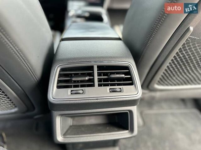 Черный Ауди E-Tron, объемом двигателя 0 л и пробегом 77 тыс. км за 43200 $, фото 21 на Automoto.ua