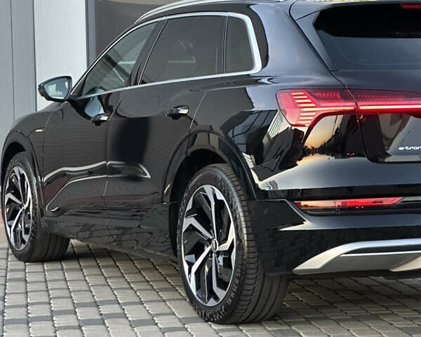 Черный Ауди E-Tron, объемом двигателя 0 л и пробегом 158 тыс. км за 31000 $, фото 37 на Automoto.ua