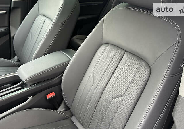 Черный Ауди E-Tron, объемом двигателя 0 л и пробегом 53 тыс. км за 42000 $, фото 43 на Automoto.ua