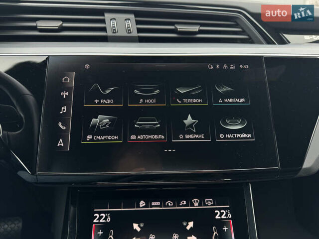 Черный Ауди E-Tron, объемом двигателя 0 л и пробегом 100 тыс. км за 38500 $, фото 30 на Automoto.ua