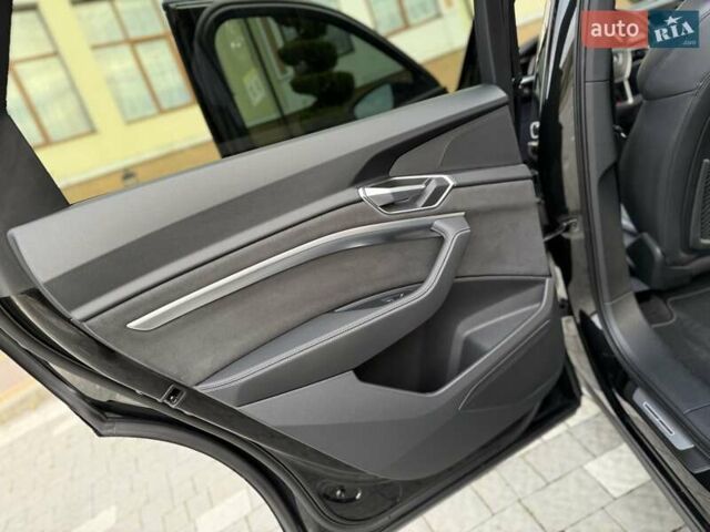 Черный Ауди E-Tron, объемом двигателя 0 л и пробегом 150 тыс. км за 31950 $, фото 55 на Automoto.ua