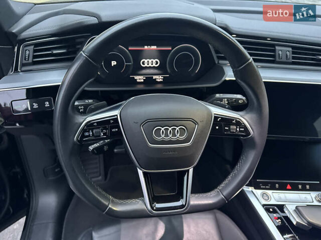 Чорний Ауді E-Tron, об'ємом двигуна 0 л та пробігом 142 тис. км за 29950 $, фото 14 на Automoto.ua