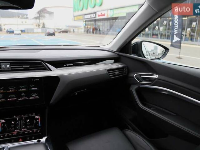 Чорний Ауді E-Tron, об'ємом двигуна 0 л та пробігом 78 тис. км за 43000 $, фото 15 на Automoto.ua