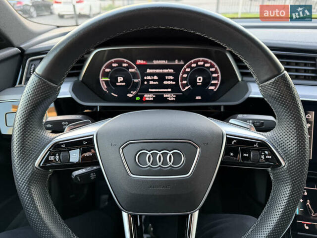 Черный Ауди E-Tron, объемом двигателя 0 л и пробегом 45 тыс. км за 30900 $, фото 47 на Automoto.ua