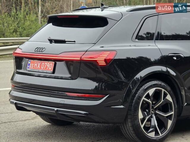 Чорний Ауді E-Tron, об'ємом двигуна 0 л та пробігом 61 тис. км за 47777 $, фото 33 на Automoto.ua