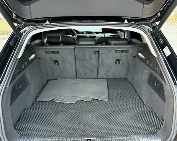 Черный Ауди E-Tron, объемом двигателя 0 л и пробегом 62 тыс. км за 36200 $, фото 28 на Automoto.ua