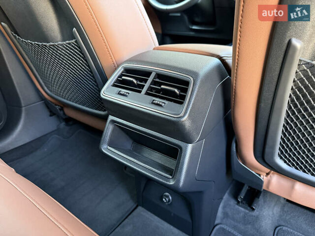 Чорний Ауді E-Tron, об'ємом двигуна 0 л та пробігом 79 тис. км за 29999 $, фото 58 на Automoto.ua