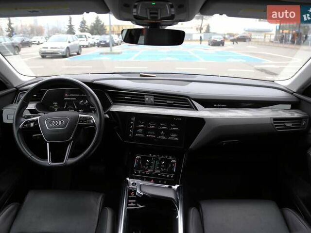 Чорний Ауді E-Tron, об'ємом двигуна 0 л та пробігом 78 тис. км за 43000 $, фото 14 на Automoto.ua