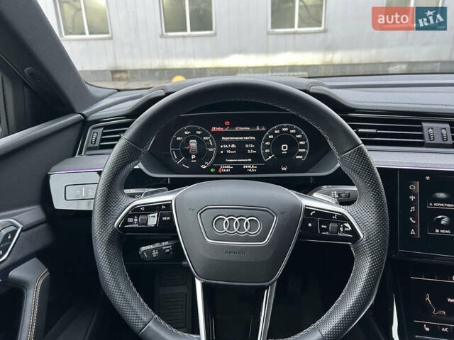 Чорний Ауді E-Tron, об'ємом двигуна 0 л та пробігом 23 тис. км за 54900 $, фото 21 на Automoto.ua