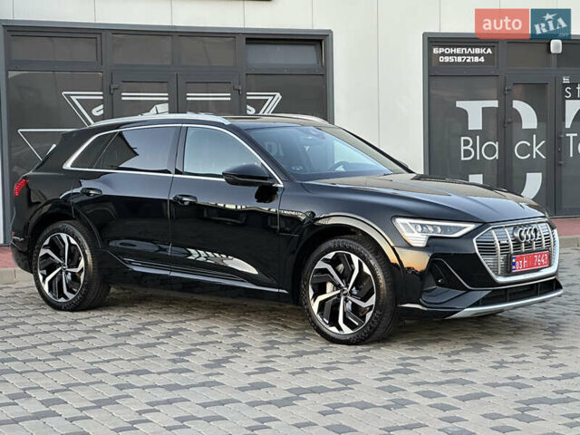 Черный Ауди E-Tron, объемом двигателя 0 л и пробегом 158 тыс. км за 31000 $, фото 21 на Automoto.ua