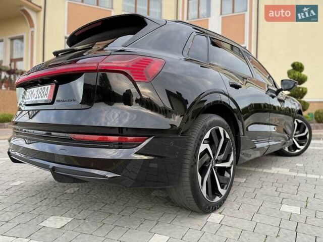 Черный Ауди E-Tron, объемом двигателя 0 л и пробегом 150 тыс. км за 31950 $, фото 15 на Automoto.ua