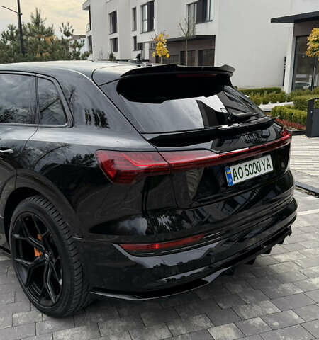 Черный Ауди E-Tron, объемом двигателя 0 л и пробегом 20 тыс. км за 45000 $, фото 6 на Automoto.ua