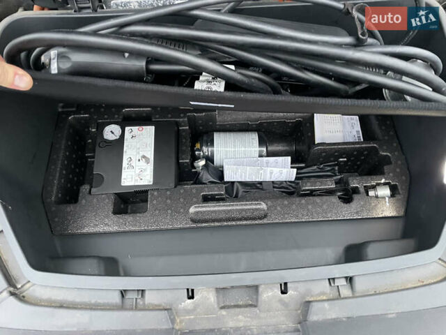 Черный Ауди E-Tron, объемом двигателя 0 л и пробегом 89 тыс. км за 39900 $, фото 67 на Automoto.ua