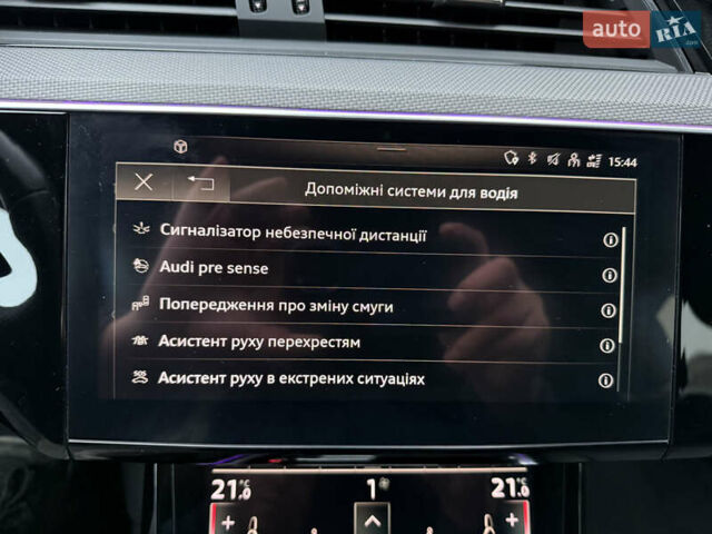 Черный Ауди E-Tron, объемом двигателя 0 л и пробегом 95 тыс. км за 38500 $, фото 33 на Automoto.ua