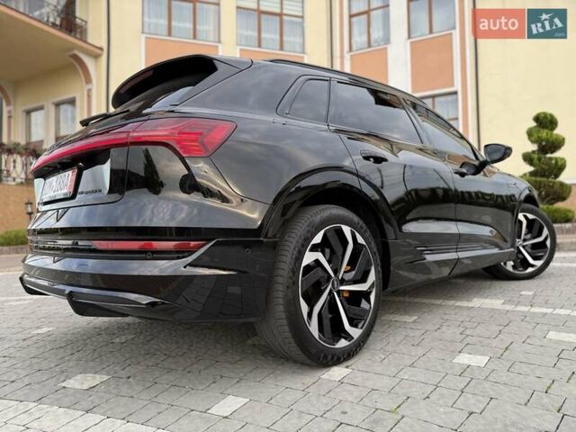 Черный Ауди E-Tron, объемом двигателя 0 л и пробегом 150 тыс. км за 31950 $, фото 118 на Automoto.ua