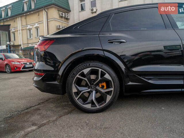 Чорний Ауді E-Tron, об'ємом двигуна 0 л та пробігом 54 тис. км за 45900 $, фото 12 на Automoto.ua