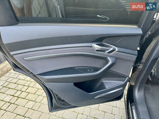 Черный Ауди E-Tron, объемом двигателя 0 л и пробегом 97 тыс. км за 30900 $, фото 43 на Automoto.ua