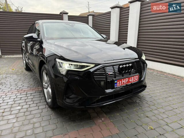 Черный Ауди E-Tron, объемом двигателя 0 л и пробегом 64 тыс. км за 31700 $, фото 4 на Automoto.ua