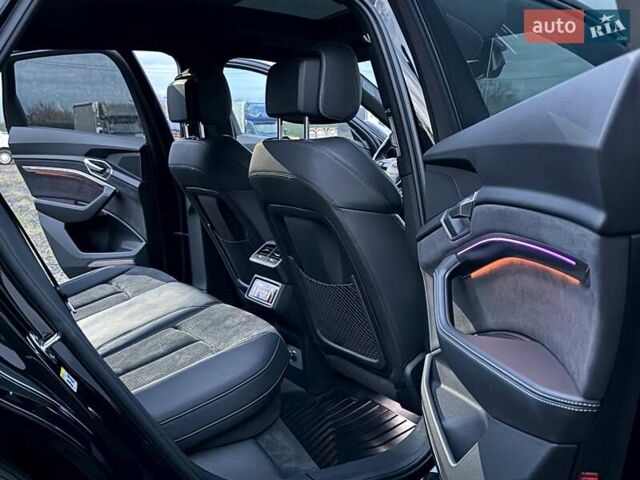 Чорний Ауді E-Tron, об'ємом двигуна 0 л та пробігом 103 тис. км за 36600 $, фото 34 на Automoto.ua