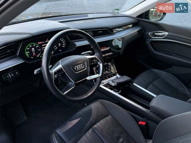 Ауди E-Tron 2022 в Виннице на Automoto.ua Черный Ауди E-Tron, объемом двигателя 0 л и пробегом 130 тыс. км за 28800 $, фото 18 на Automoto.ua