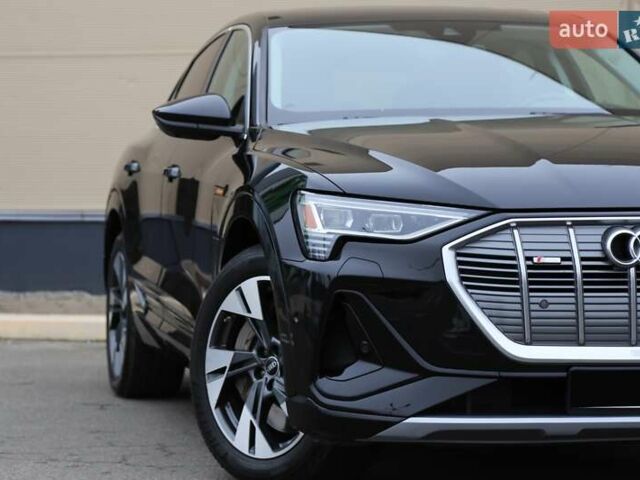 Чорний Ауді E-Tron, об'ємом двигуна 0 л та пробігом 78 тис. км за 43000 $, фото 3 на Automoto.ua