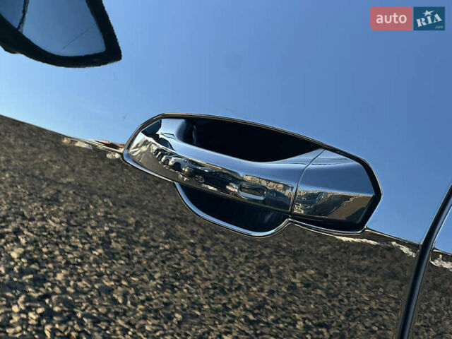 Черный Ауди E-Tron, объемом двигателя 0 л и пробегом 32 тыс. км за 47561 $, фото 22 на Automoto.ua