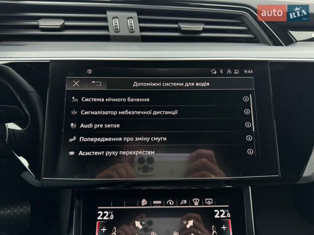 Черный Ауди E-Tron, объемом двигателя 0 л и пробегом 100 тыс. км за 38500 $, фото 22 на Automoto.ua