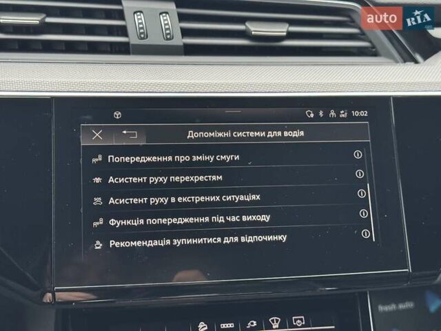 Черный Ауди E-Tron, объемом двигателя 0 л и пробегом 82 тыс. км за 39900 $, фото 25 на Automoto.ua