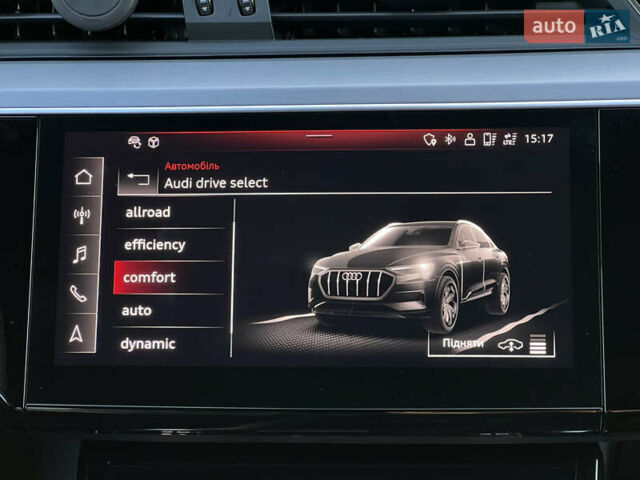 Черный Ауди E-Tron, объемом двигателя 0 л и пробегом 32 тыс. км за 47561 $, фото 71 на Automoto.ua