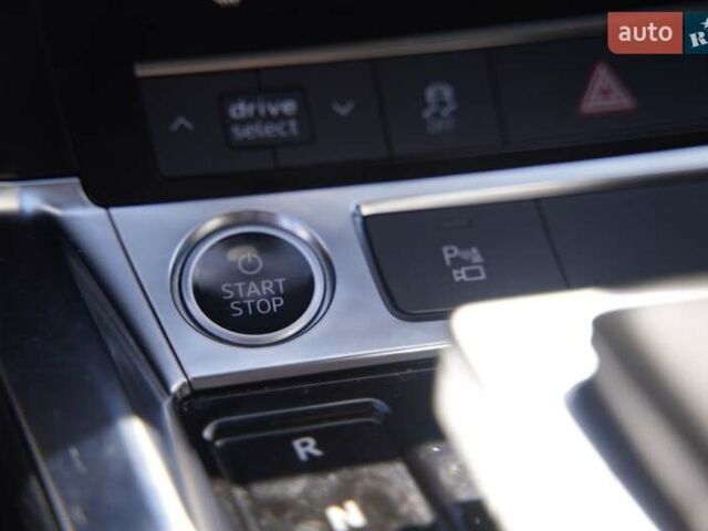 Черный Ауди E-Tron, объемом двигателя 0 л и пробегом 45 тыс. км за 32900 $, фото 22 на Automoto.ua